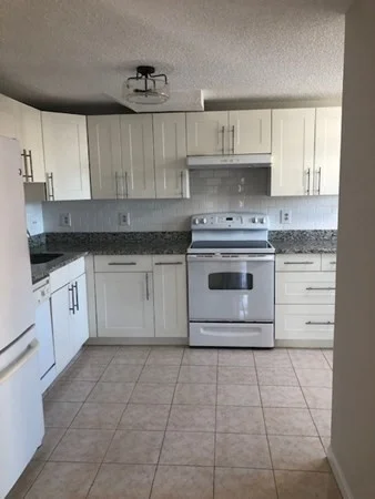 2 bed, 2 bath apartment for rent at 30 Revere Beach Pkwy Unit 402, Wellington — photo 5 of 11