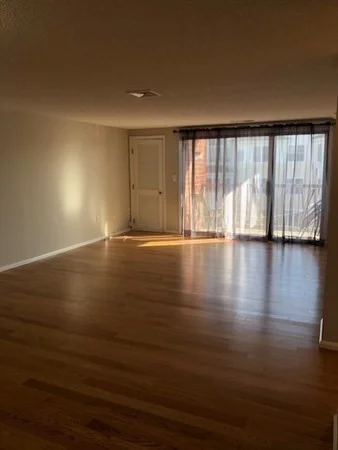 2 bed, 2 bath apartment for rent at 30 Revere Beach Pkwy Unit 402, Wellington — photo 4 of 11
