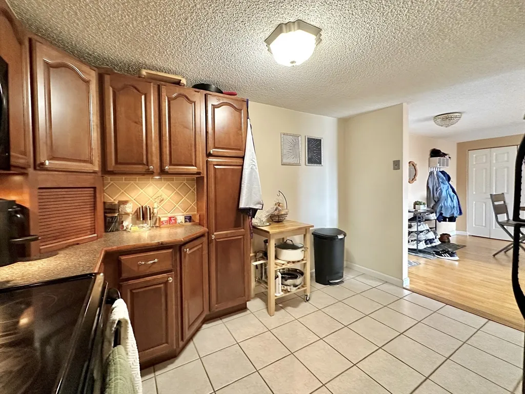 2 bed, 2 bath apartment for rent at 30 Revere Beach Pkwy Unit 505, Wellington — photo 5 of 15