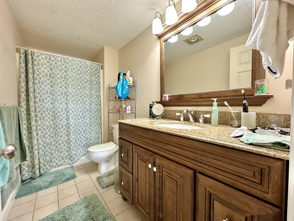 2 bed, 2 bath apartment for rent at 30 Revere Beach Pkwy Unit 505, Wellington — photo 6 of 15