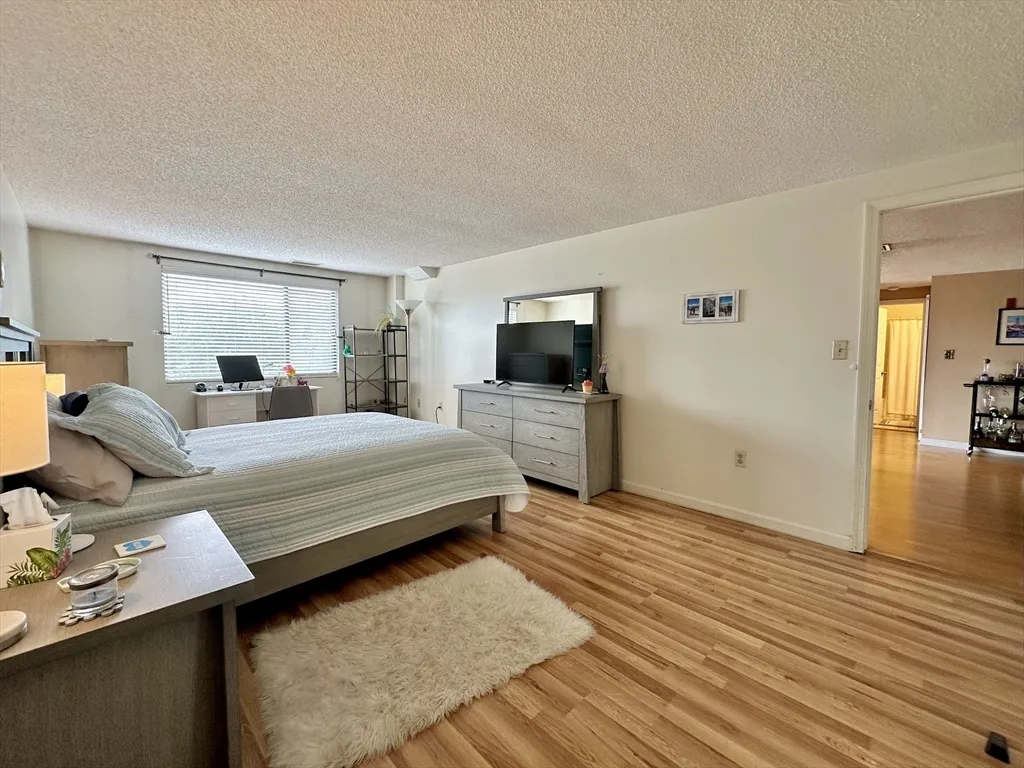 2 bed, 2 bath apartment for rent at 30 Revere Beach Pkwy Unit 505, Wellington — photo 7 of 15