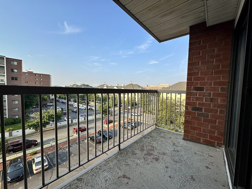 2 bed, 2 bath apartment for rent at 30 Revere Beach Pkwy Unit 506, Wellington — photo 13 of 17