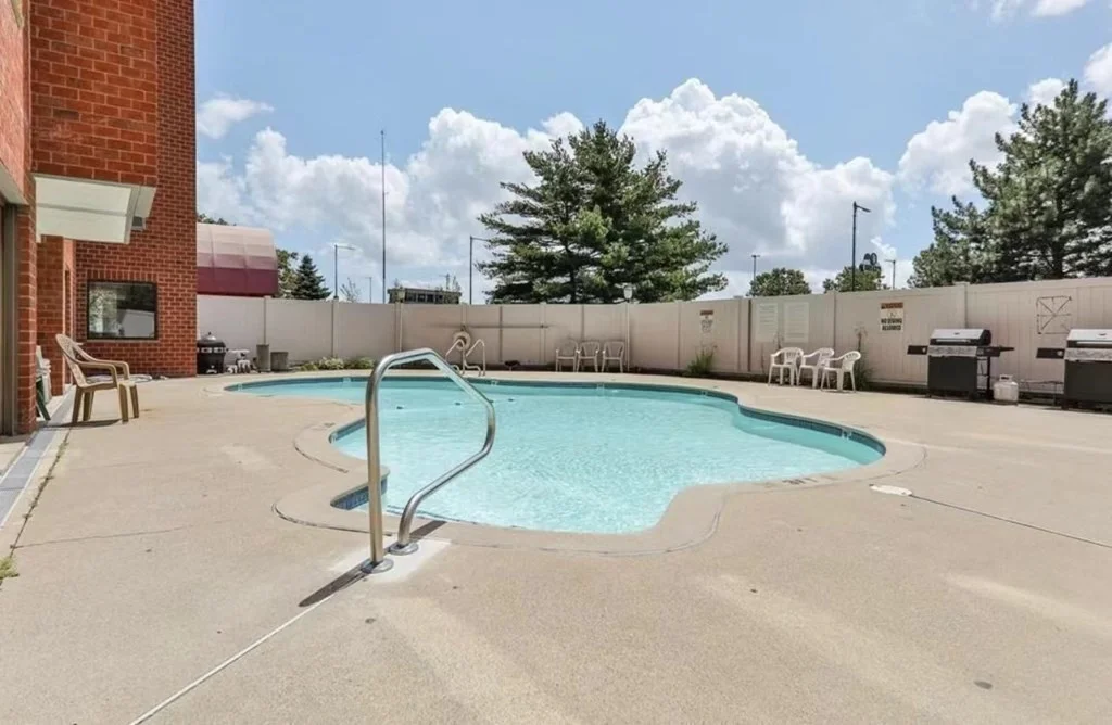2 bed, 2 bath apartment for rent at 30 Revere Beach Pkwy Unit 804, Medford — photo 9 of 12