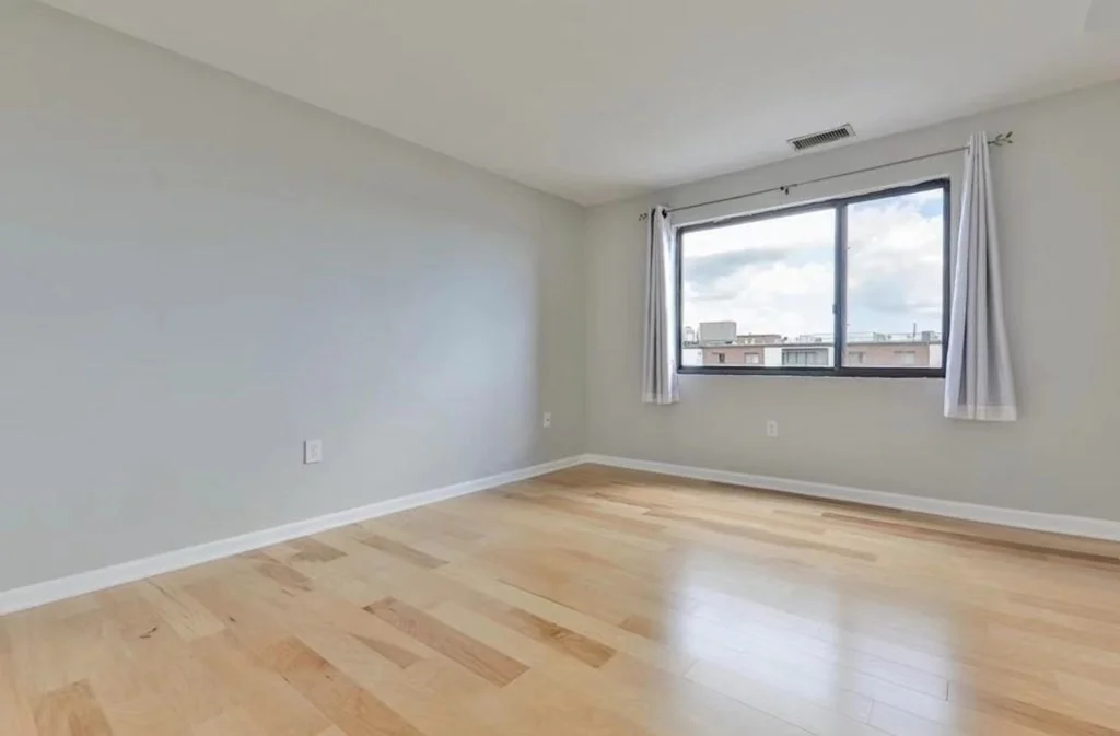 2 bed, 2 bath apartment for rent at 30 Revere Beach Pkwy Unit 804, Medford — photo 4 of 12