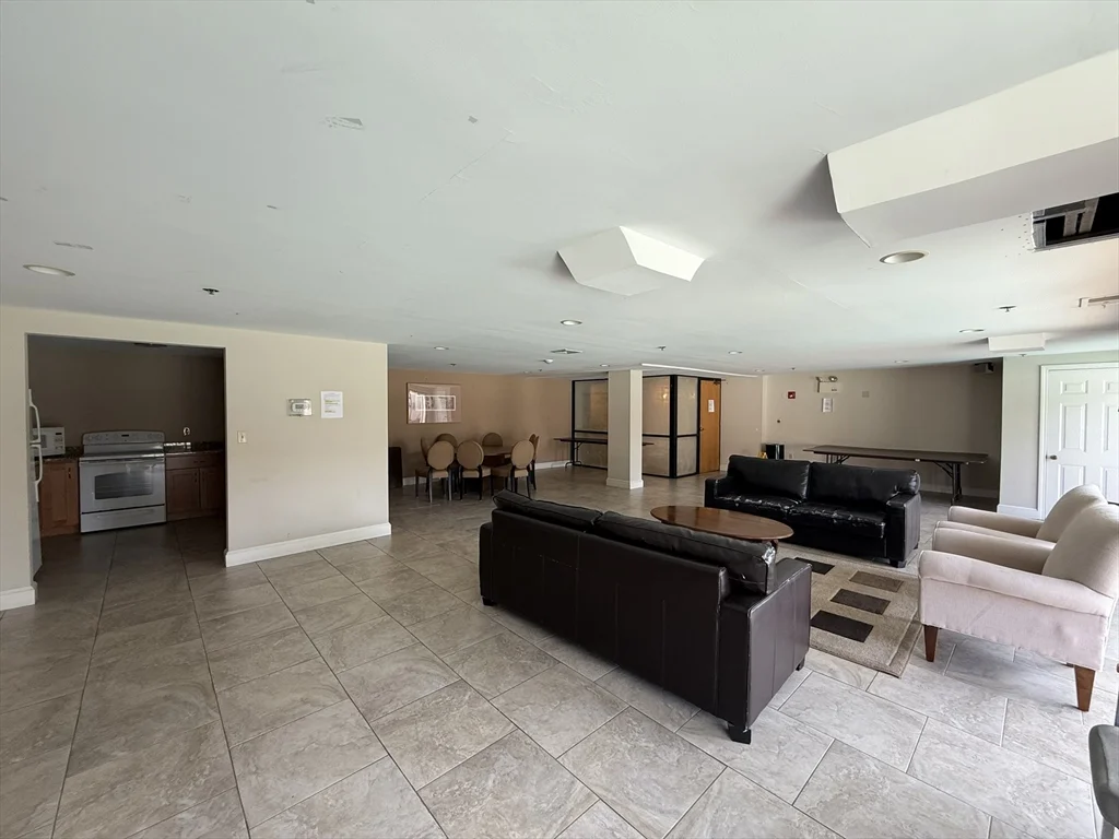 2 bed, 2 bath apartment for rent at 30 Revere Beach Unit 116, Medford — photo 6 of 27