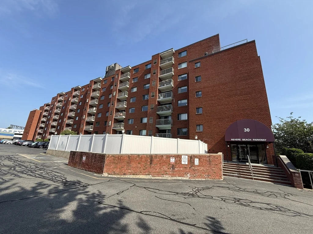 2 bed, 2 bath apartment for rent at 30 Revere Beach Unit 116, Medford — photo 2 of 27