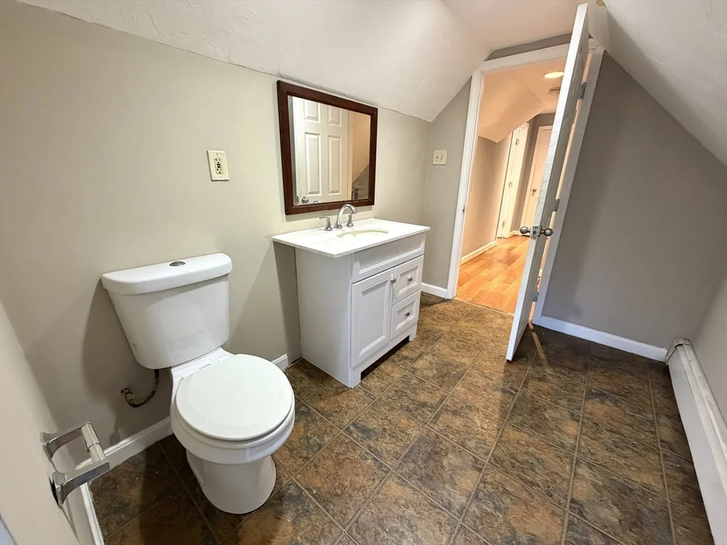 4 bed, 1 bath apartment for rent at 30 Riverview St Unit 2, Brockton — photo 16 of 21
