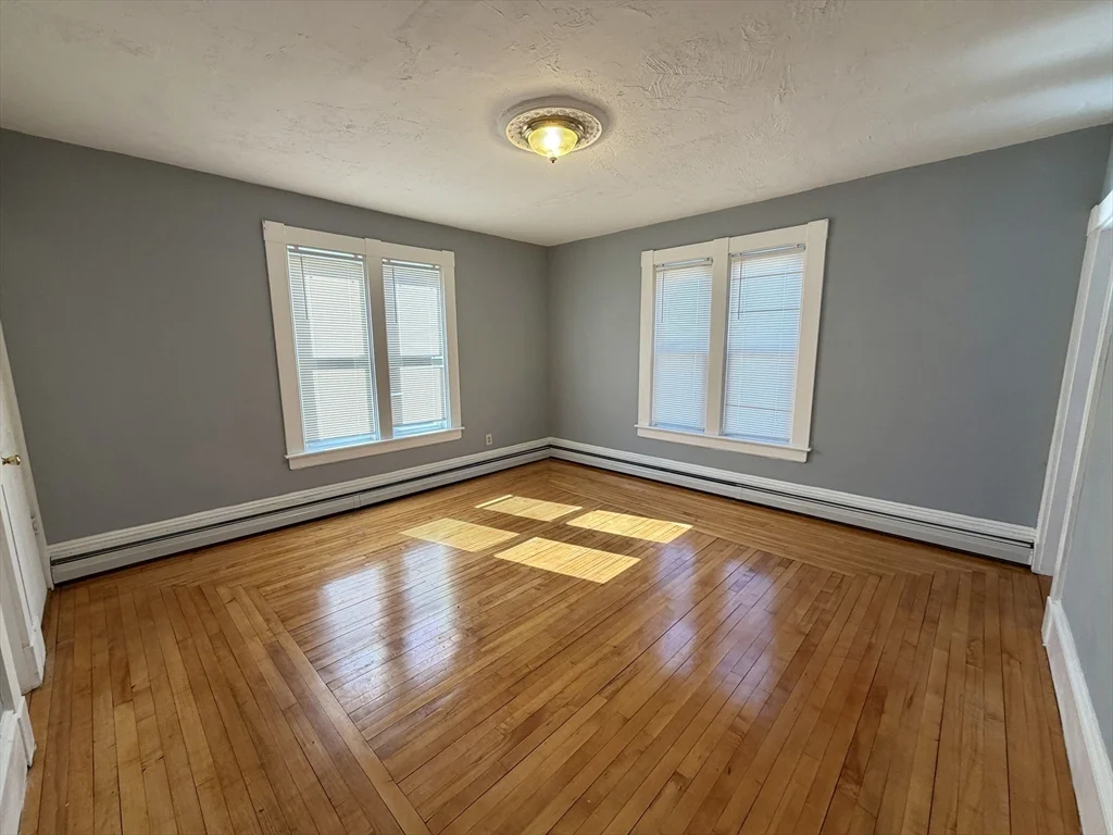 4 bed, 1 bath apartment for rent at 30 Riverview St Unit 2, Brockton — photo 4 of 21