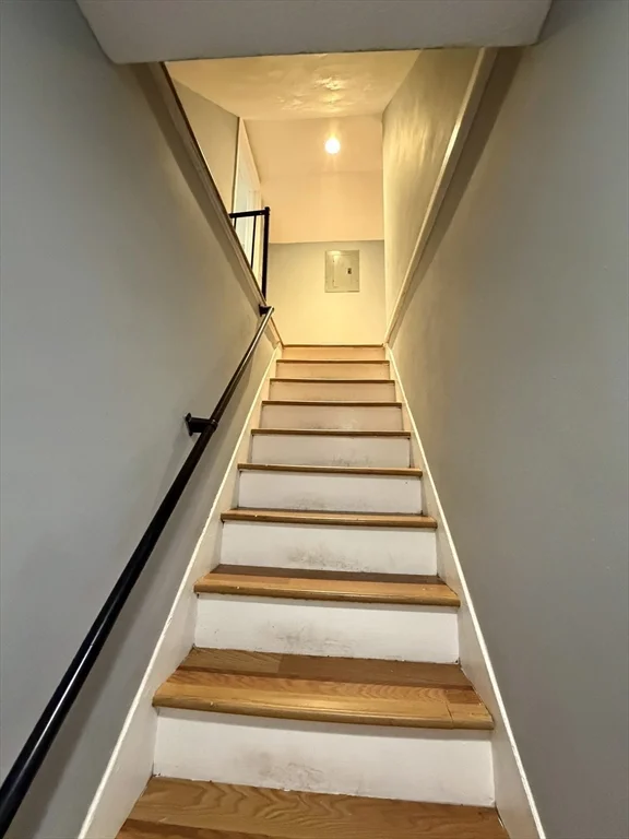 4 bed, 1 bath apartment for rent at 30 Riverview St Unit 2, Brockton — photo 14 of 21