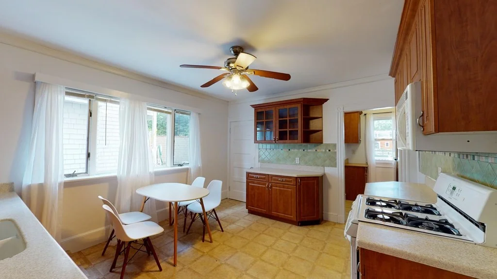 4 bed, 1 bath apartment for rent at 30 Roseclair Unit 1, Dorchester — photo 3 of 12