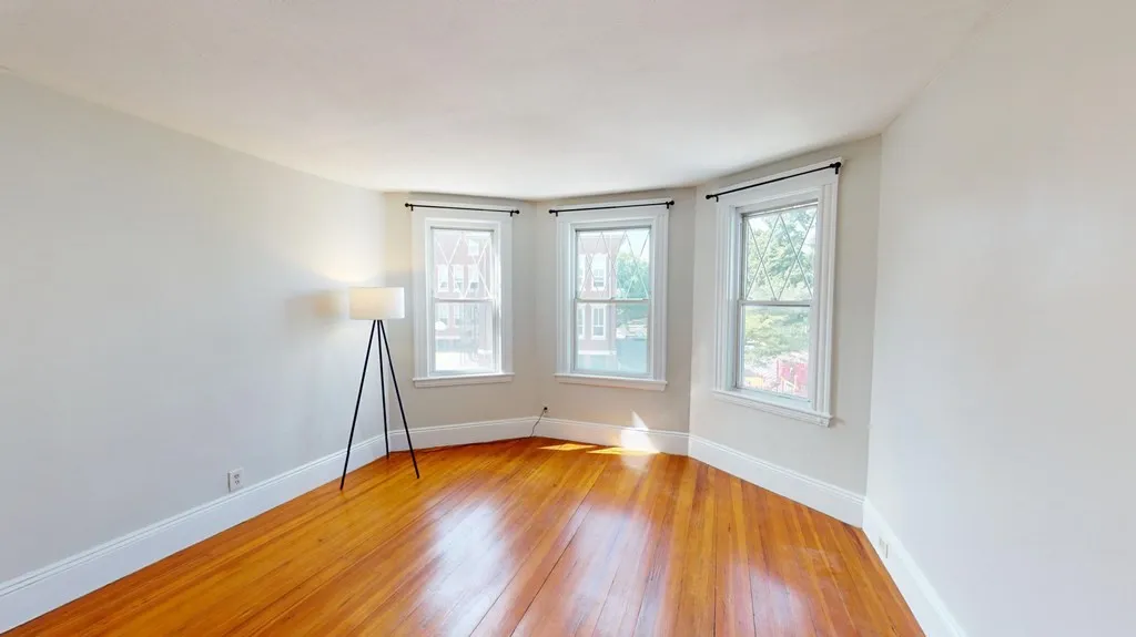 4 bed, 1 bath apartment for rent at 30 Roseclair Unit 2, Boston — photo 6 of 14