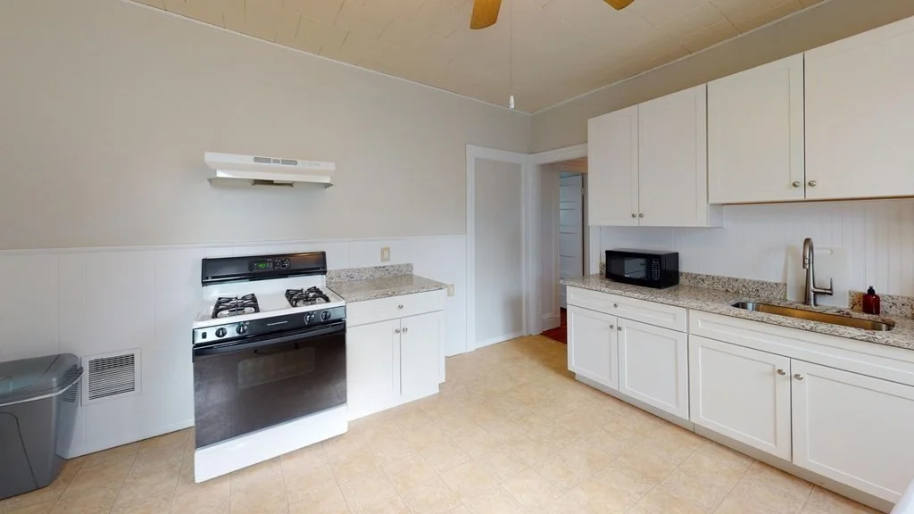 4 bed, 1 bath apartment for rent at 30 Roseclair Unit 3, Dorchester — photo 3 of 21