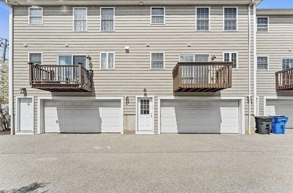3 bed, 2 bath apartment for rent at 30 Russell St Unit 5, Waltham — photo 22 of 27
