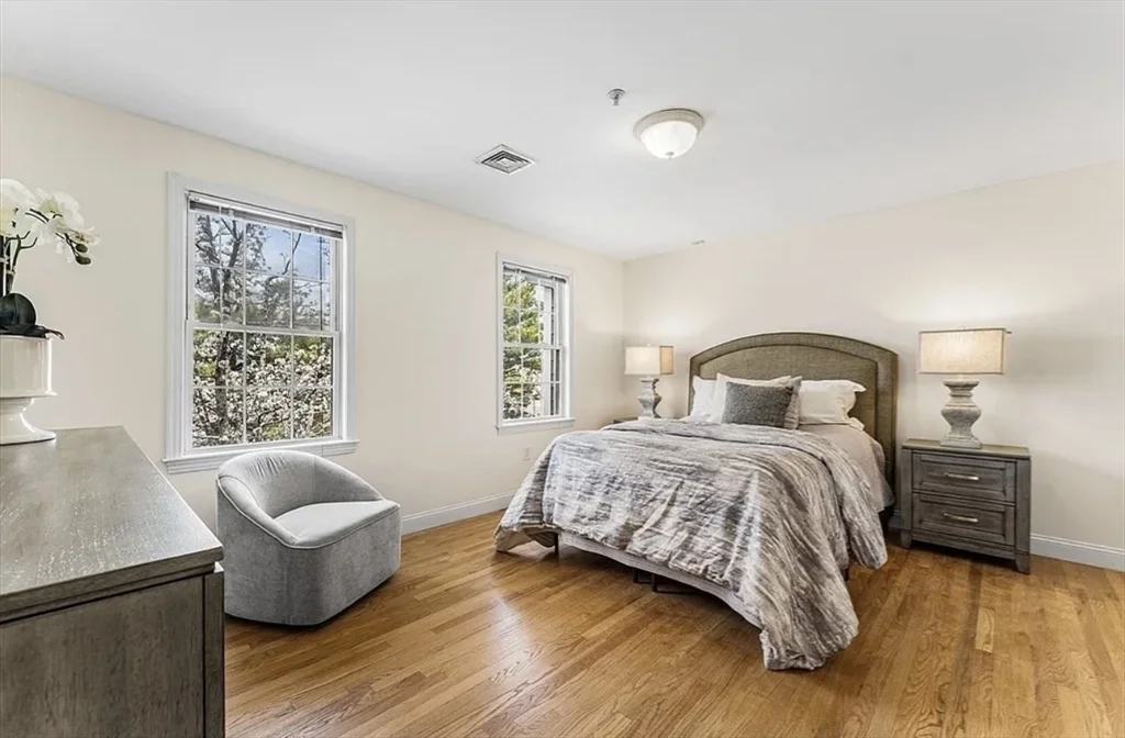 3 bed, 2 bath apartment for rent at 30 Russell St Unit 5, Waltham — photo 14 of 27