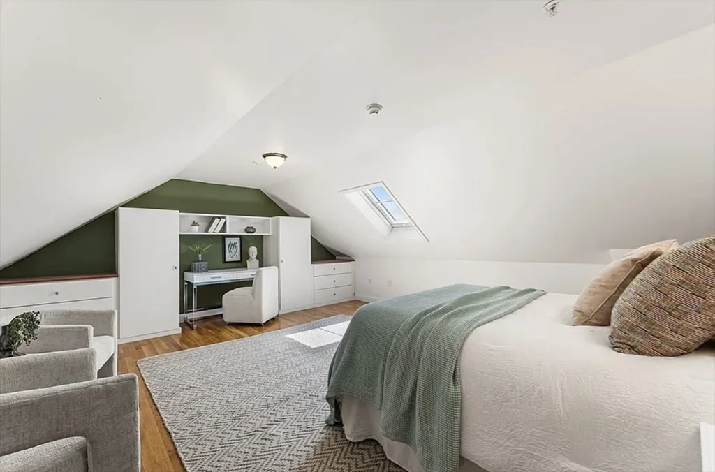 3 bed, 2 bath apartment for rent at 30 Russell St Unit 5, Waltham — photo 21 of 27