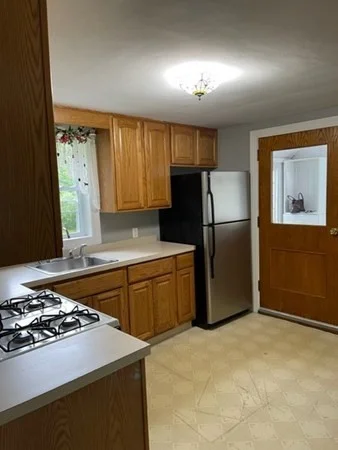 3 bed, 1 bath apartment for rent at 30 Russell Unit 30, Littleton — photo 5 of 28