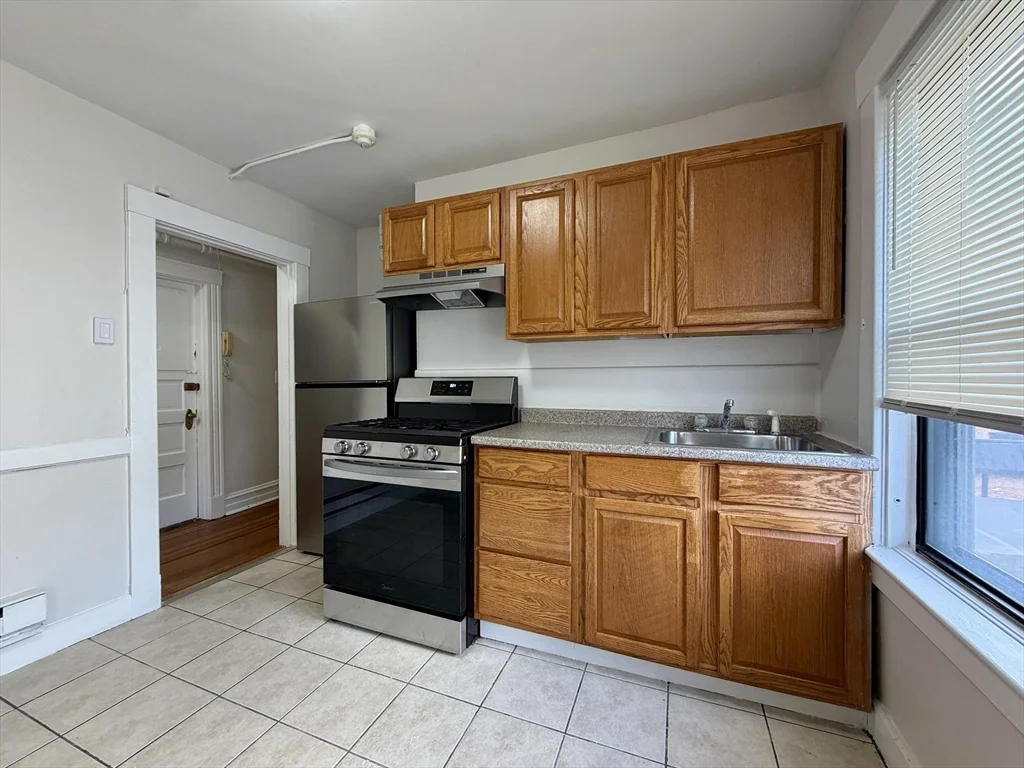 1 bed, 1 bath apartment for rent at 30 S Main St Unit 5, Attleboro — photo 6 of 15