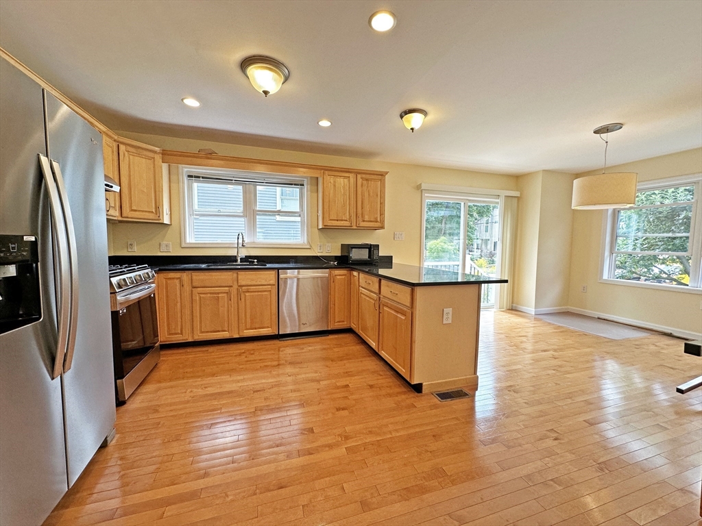 4 bed, 3 bath apartment for rent at 30 Salisbury Rd Unit 1, Newton Corner — photo 2 of 18