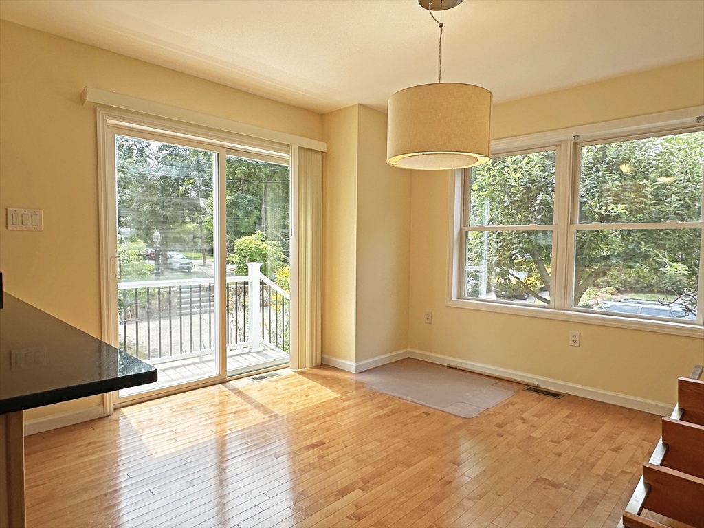 4 bed, 3 bath apartment for rent at 30 Salisbury Rd Unit 1, Newton Corner — photo 4 of 18