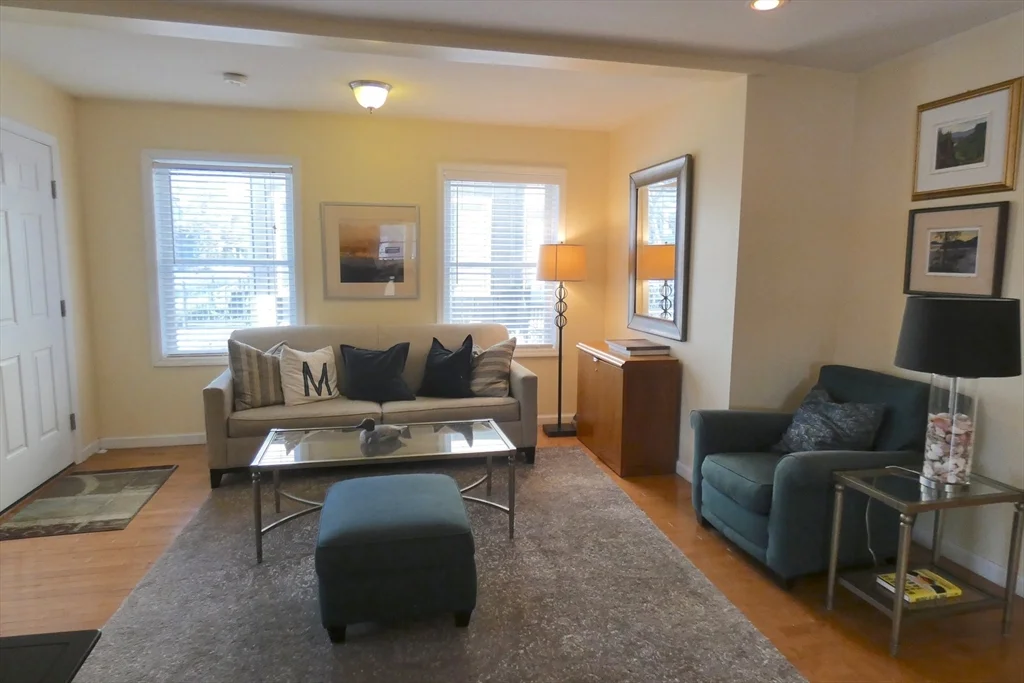 4 bed, 3 bath apartment for rent at 30 Salisbury Rd Unit 30, Newton Corner — photo 7 of 17