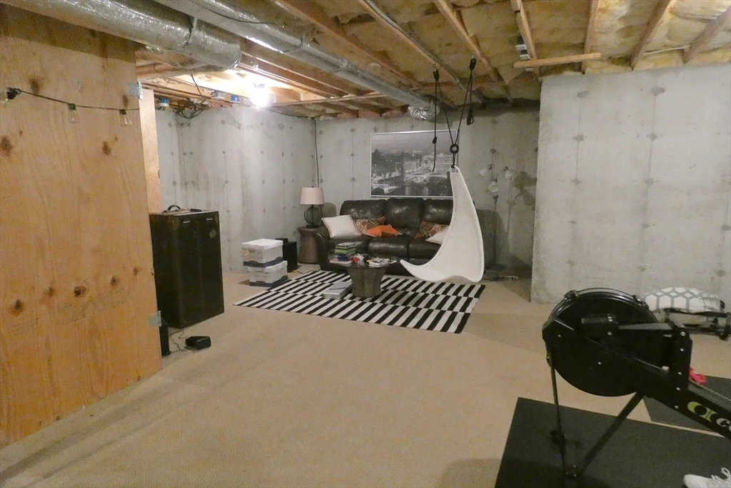 4 bed, 3 bath apartment for rent at 30 Salisbury Rd Unit 30, Newton Corner — photo 16 of 17