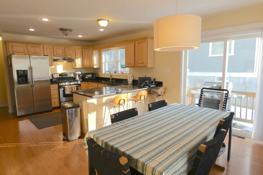 4 bed, 3 bath apartment for rent at 30 Salisbury Rd Unit 30, Newton Corner — photo 4 of 17