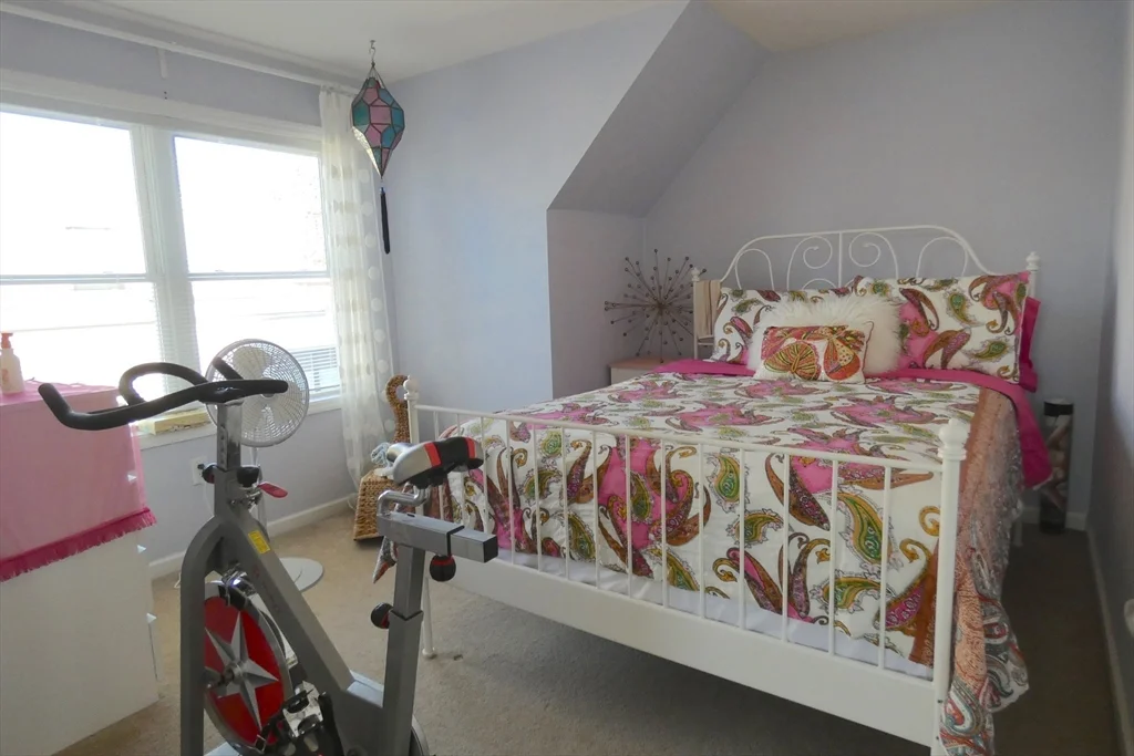 4 bed, 3 bath apartment for rent at 30 Salisbury Rd Unit 30, Newton Corner — photo 13 of 17