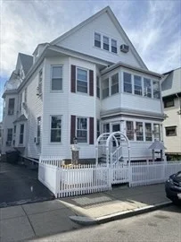 1 bed, 1 bath apartment for rent at 30 Saxton St Unit 3, Dorchester — photo 1 of 12