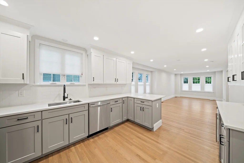 2 bed, 2 bath apartment for rent at 30 Sheafe St Unit 1, Chestnut Hill — photo 12 of 27