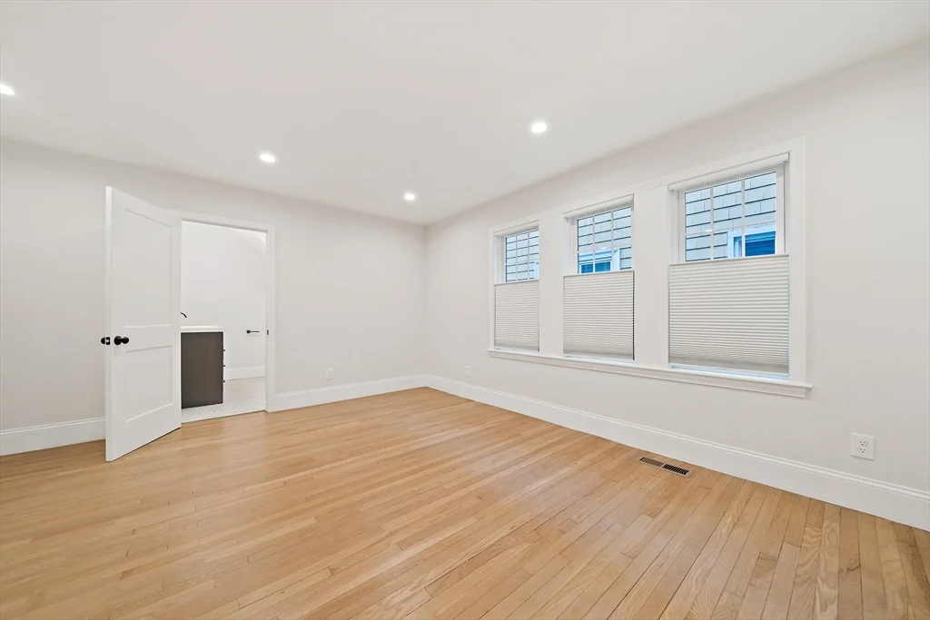 2 bed, 2 bath apartment for rent at 30 Sheafe St Unit 1, Chestnut Hill — photo 14 of 27