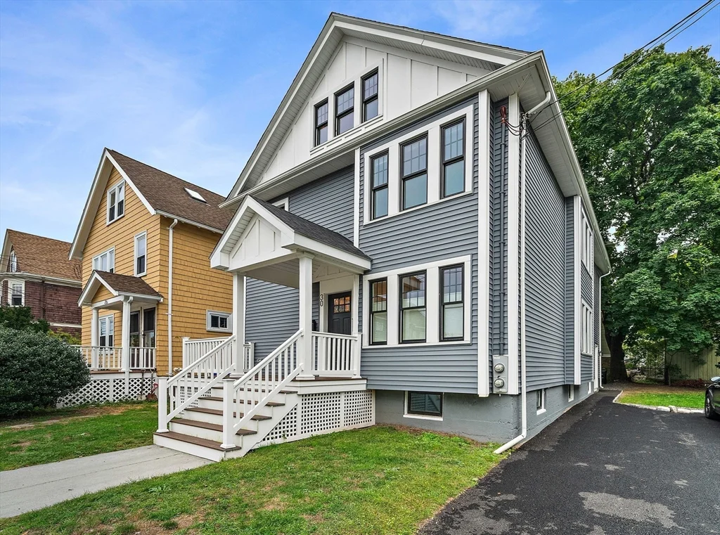 2 bed, 2 bath apartment for rent at 30 Sheafe St Unit 1, Chestnut Hill — photo 2 of 27