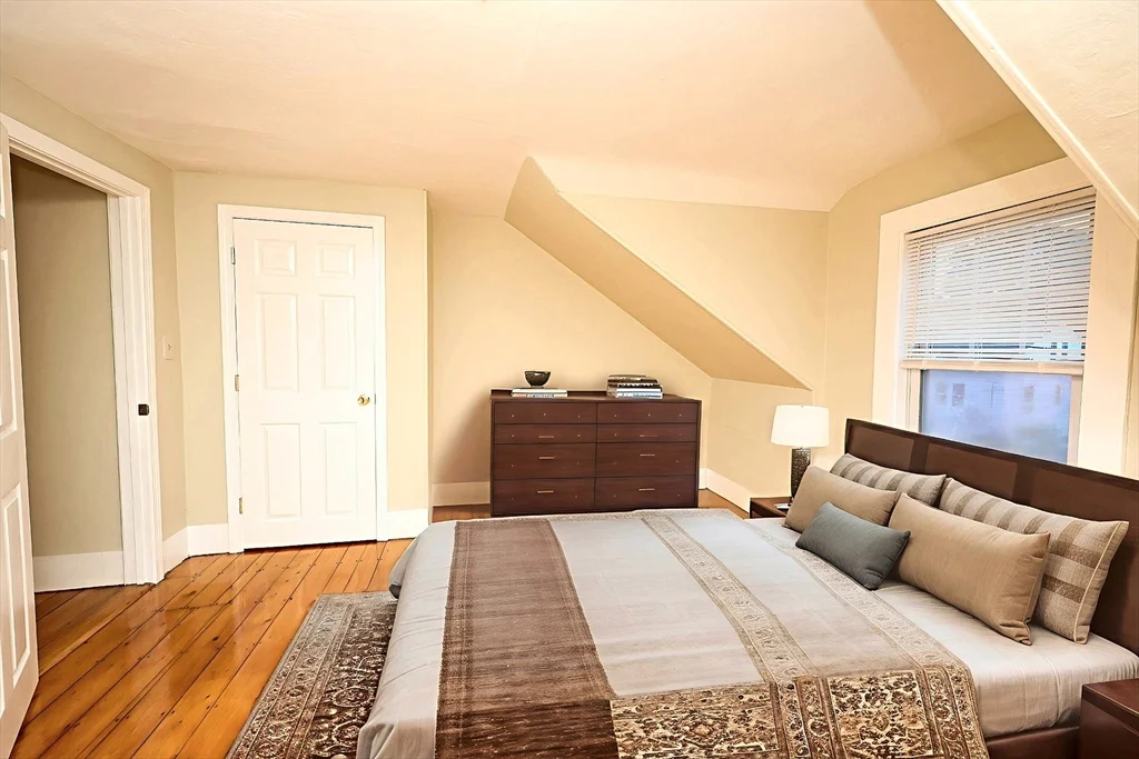3 bed, 1 bath apartment for rent at 30 Sheppard Ave Unit 30, Braintree — photo 10 of 10