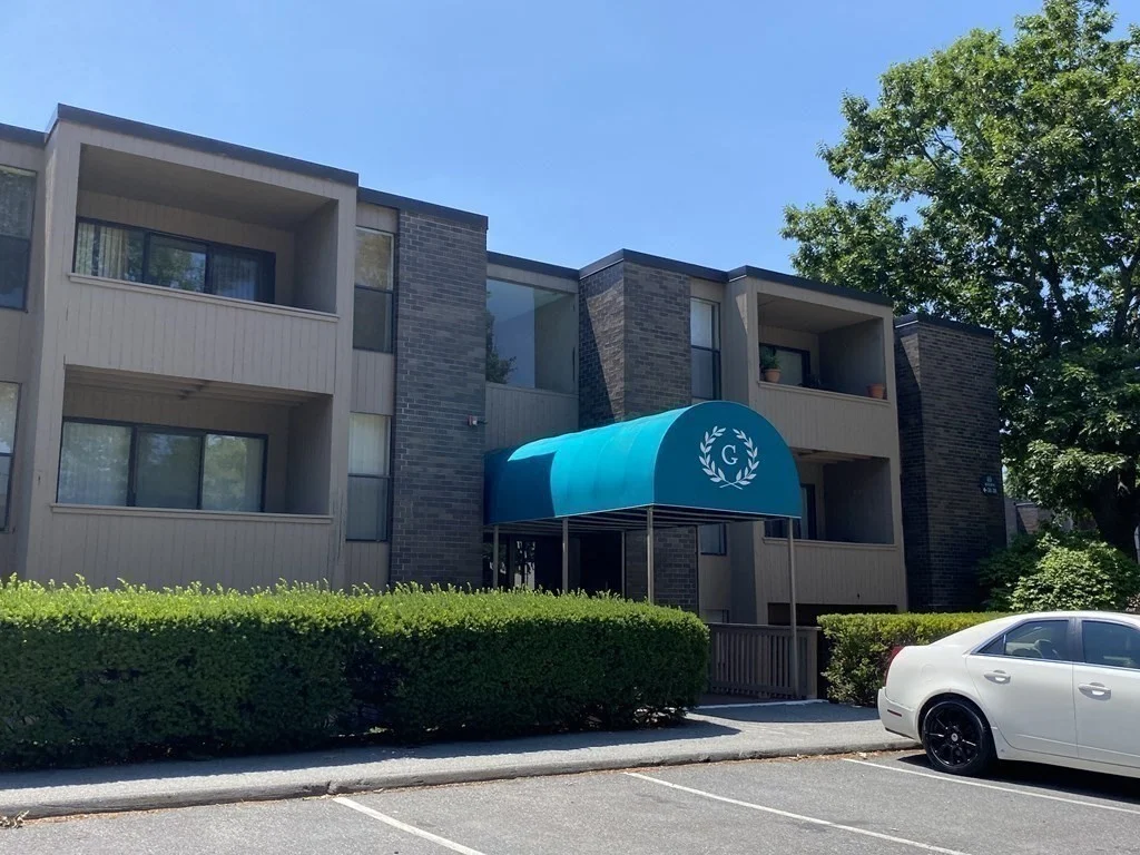 1 bed, 1 bath apartment for rent at 30 Shrewsbury Green Unit J, Shrewsbury — photo 9 of 10