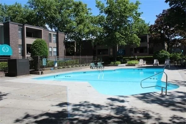 1 bed, 1 bath apartment for rent at 30 Shrewsbury Green Unit J, Shrewsbury