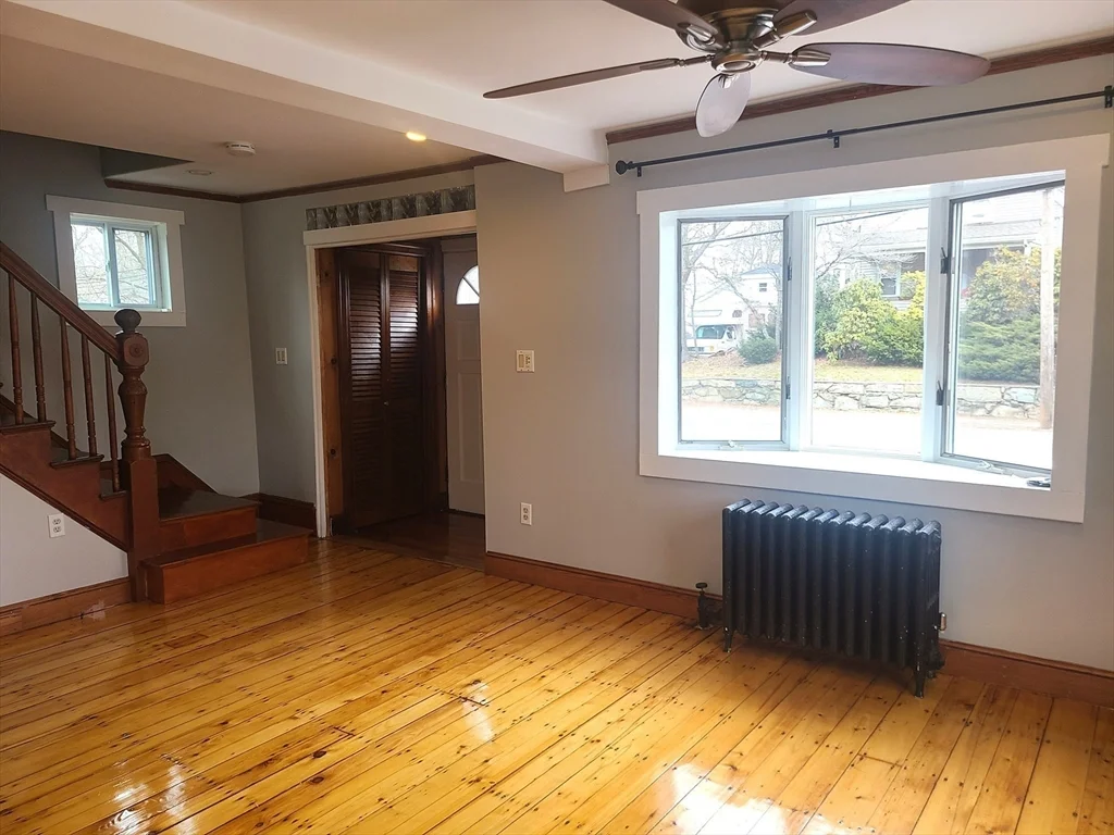 2 bed, 1 bath apartment for rent at 30 South St, Holbrook — photo 5 of 22