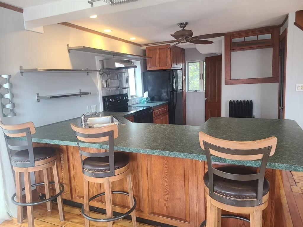 2 bed, 1 bath apartment for rent at 30 South St, Holbrook — photo 10 of 22