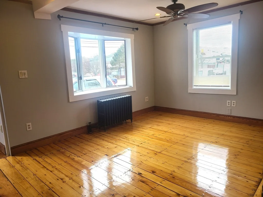 2 bed, 1 bath apartment for rent at 30 South St, Holbrook — photo 6 of 22