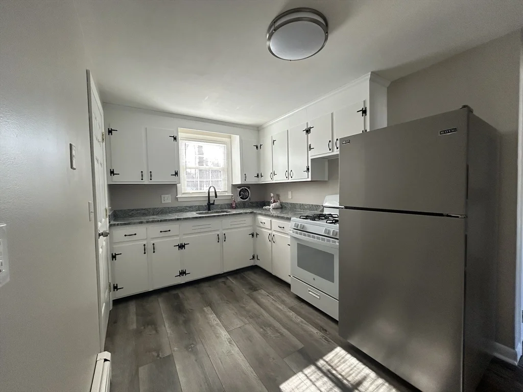 2 bed, 1 bath apartment for rent at 30 South St Unit D, North Attleboro — photo 4 of 20