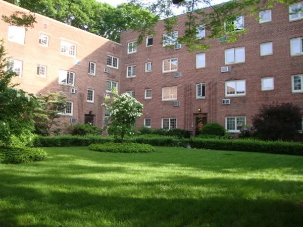 2 bed, 1 bath apartment for rent at 30 St Paul Unit 7, Brookline — photo 10 of 10