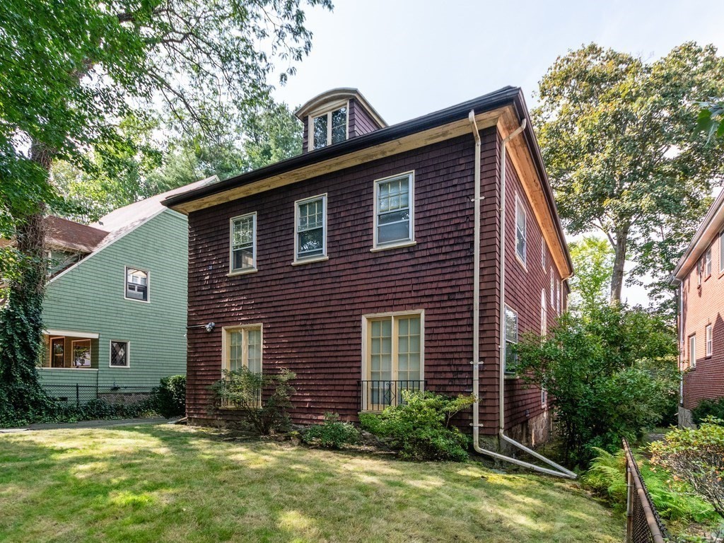 4 bed, 1.5 bath apartment for rent at 30 Stetson St Unit 1, North Brookline — photo 2 of 28
