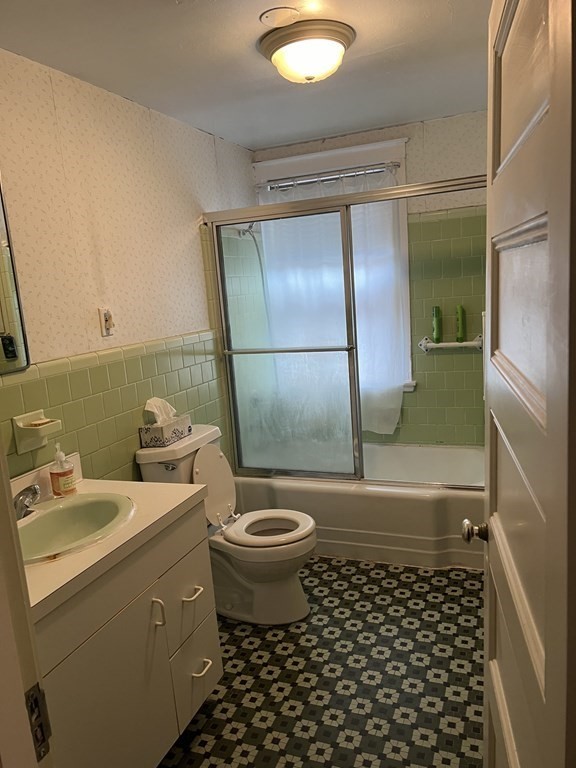 4 bed, 1.5 bath apartment for rent at 30 Stetson St Unit 1, North Brookline — photo 19 of 28