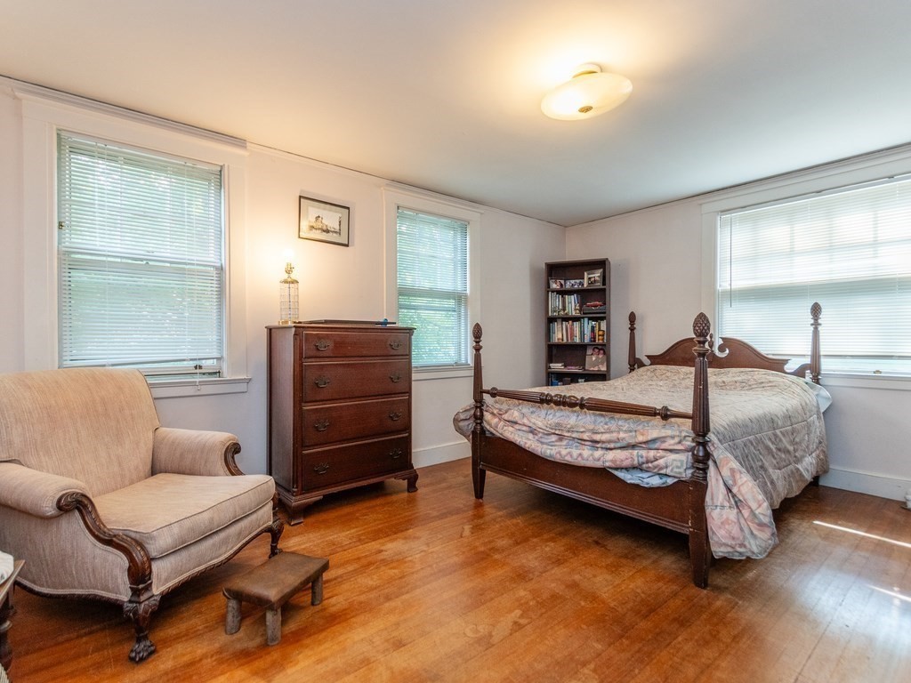 4 bed, 1.5 bath apartment for rent at 30 Stetson St Unit 1, North Brookline — photo 14 of 28