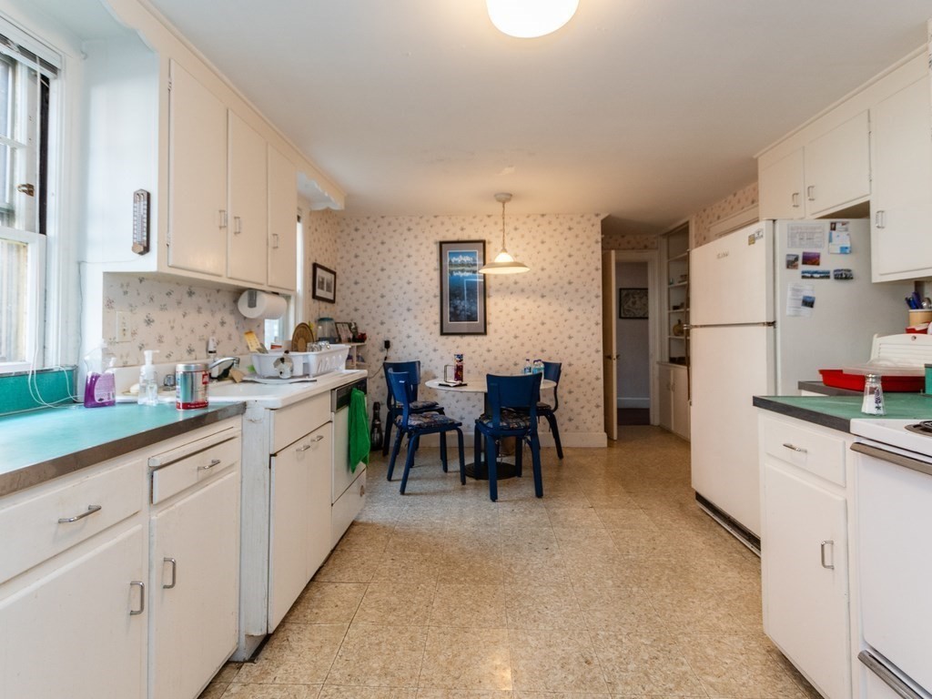 4 bed, 1.5 bath apartment for rent at 30 Stetson St Unit 1, North Brookline — photo 10 of 28
