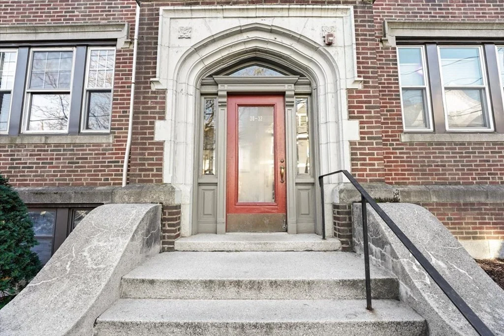 3 bed, 1 bath apartment for rent at 30 Summit Ave Unit 3, Brookline — photo 17 of 17