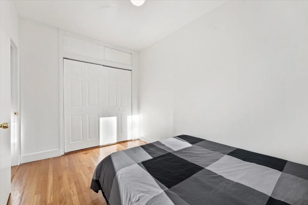 3 bed, 1 bath apartment for rent at 30 Summit Ave Unit 3, Brookline — photo 13 of 17
