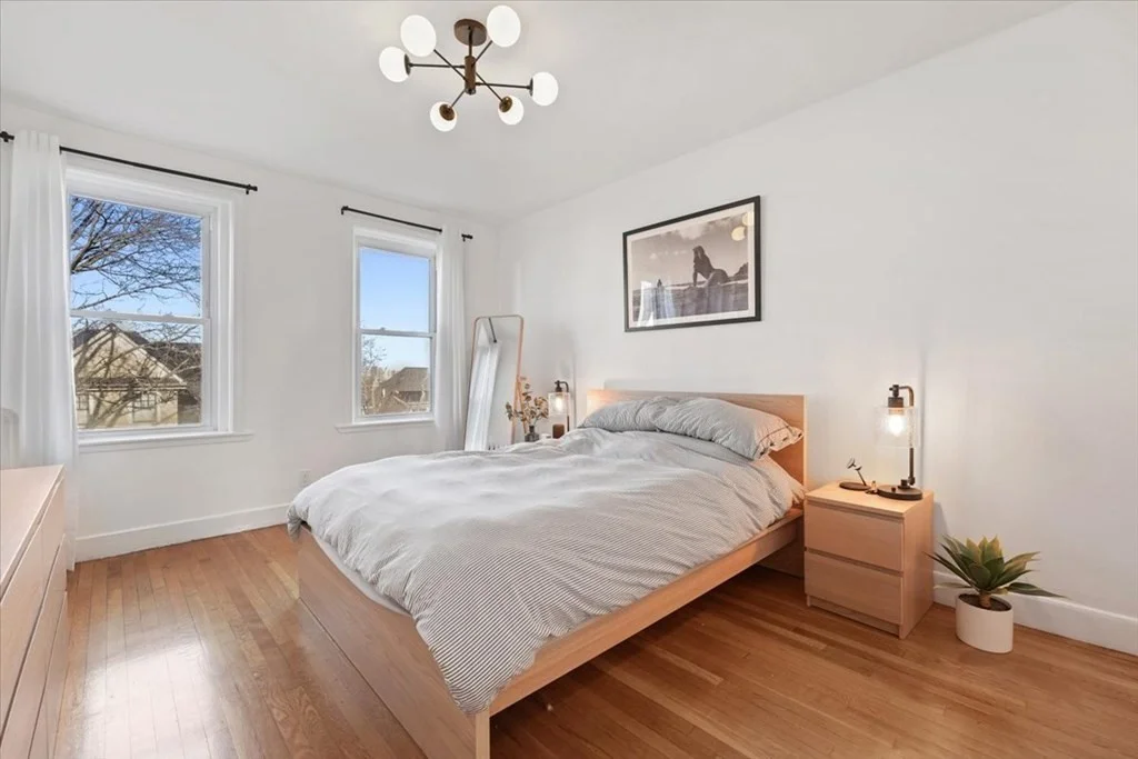 3 bed, 1 bath apartment for rent at 30 Summit Ave Unit 3, Brookline — photo 10 of 17
