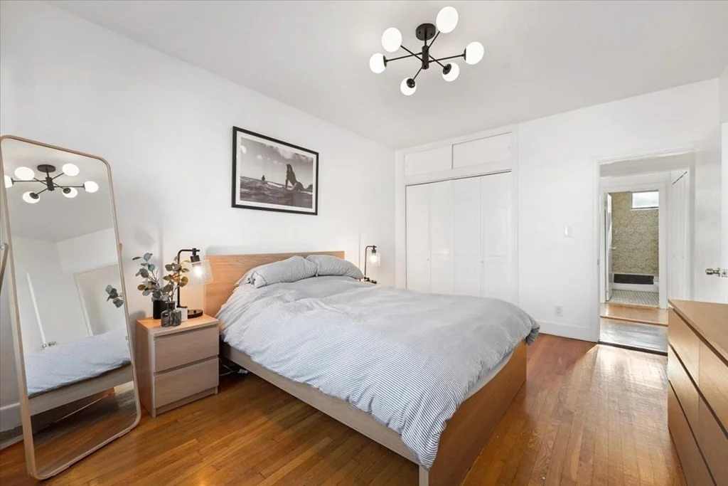 3 bed, 1 bath apartment for rent at 30 Summit Ave Unit 3, Brookline — photo 11 of 17
