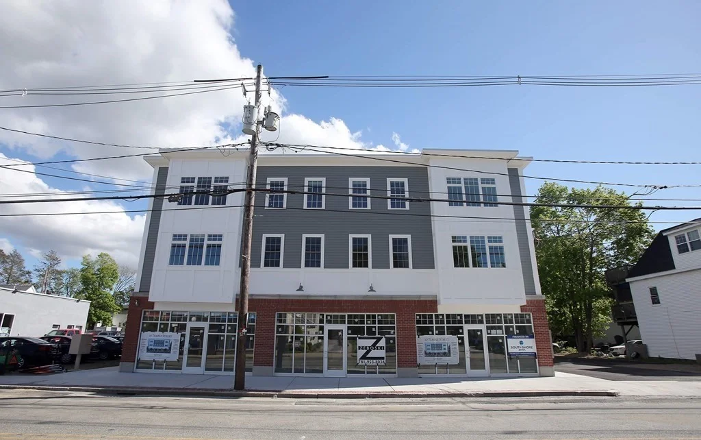1 bed, 1 bath apartment for rent at 30 Temple Unit 203, Whitman