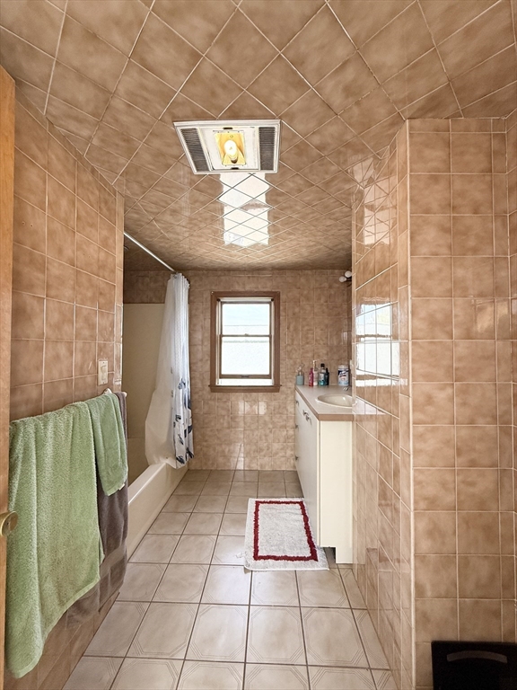 2 bed, 1 bath apartment for rent at 30 Templeton Pkwy Unit 3, East Watertown — photo 6 of 12