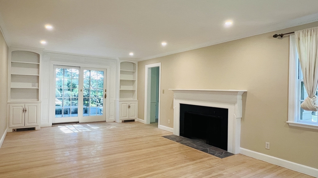 4 bed, 3 bath apartment for rent at 30 Thackeray Rd, Wellesley — photo 17 of 24